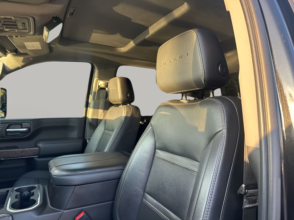 Used Car 2023 Gmc Sierra 3500hd  Denali For Sale Under $70,000 In Austin, Texas