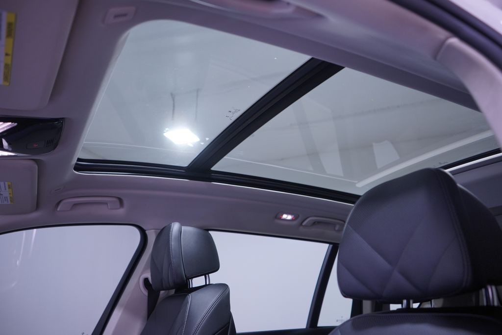Thumbnail: 2024 BMW X7 - 8