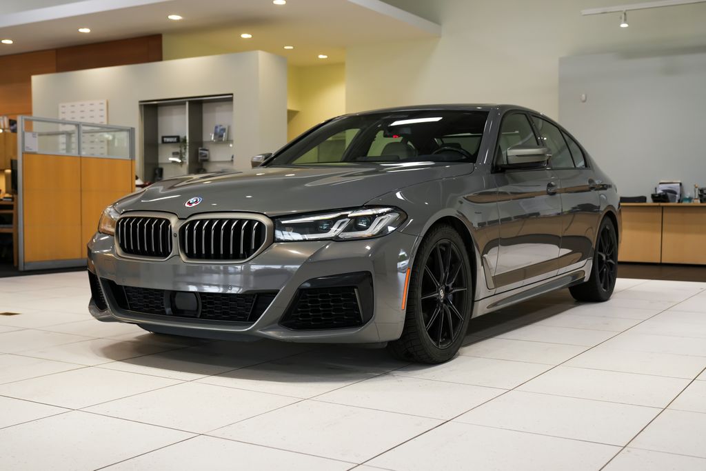 2022 BMW 5 Series M550i xDrive AWD