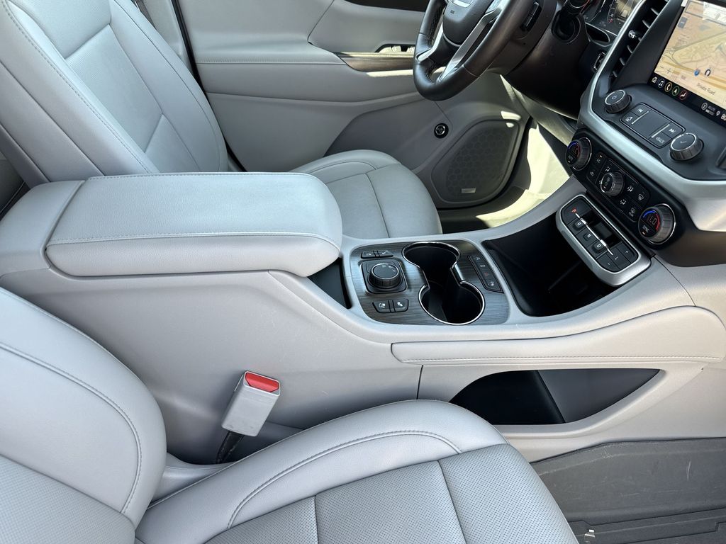 Thumbnail: 2023 GMC Acadia - 23