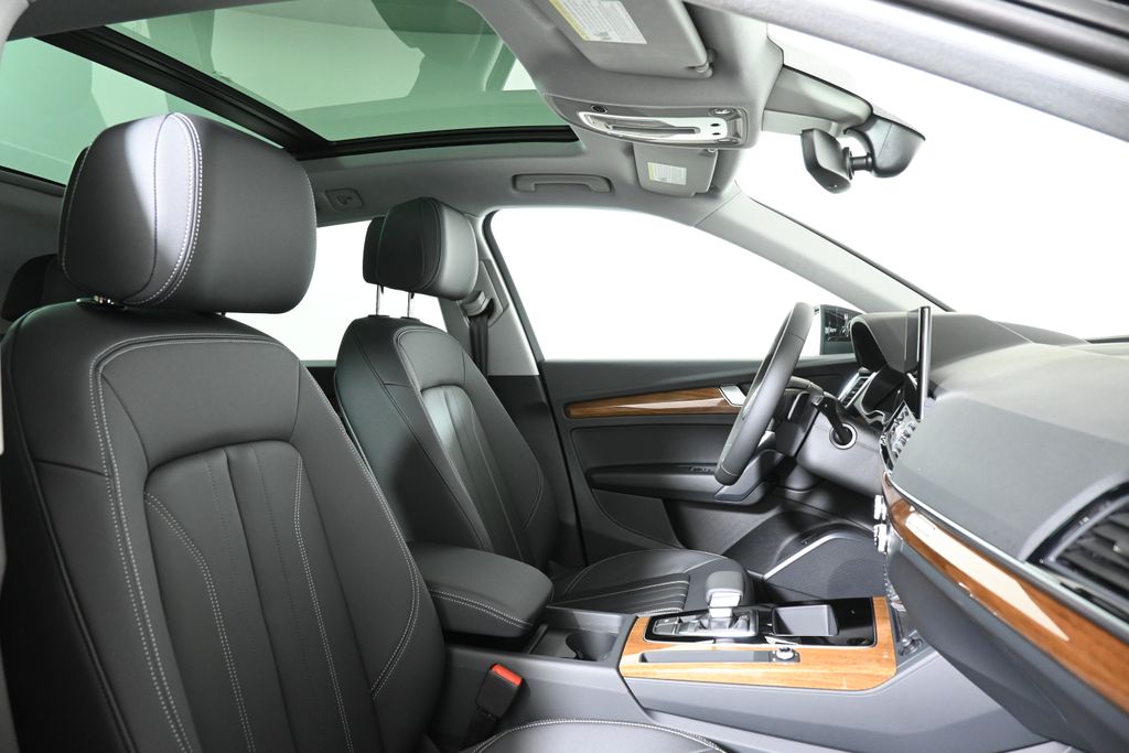 2024 Audi Q5 Premium 27