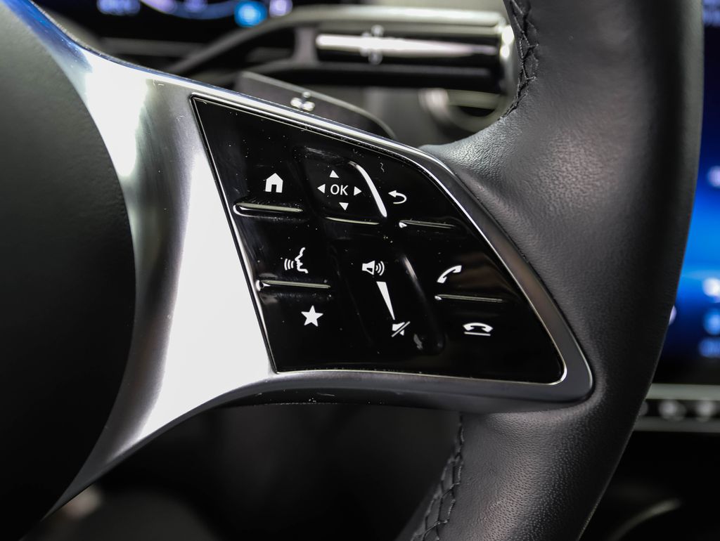 Thumbnail: 2025 Mercedes-Benz GLC - 13