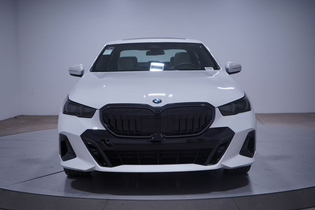 Thumbnail: 2026 BMW 5 Series - 4