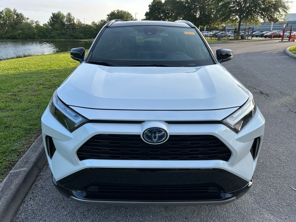 2023 Toyota RAV4 XSE 8