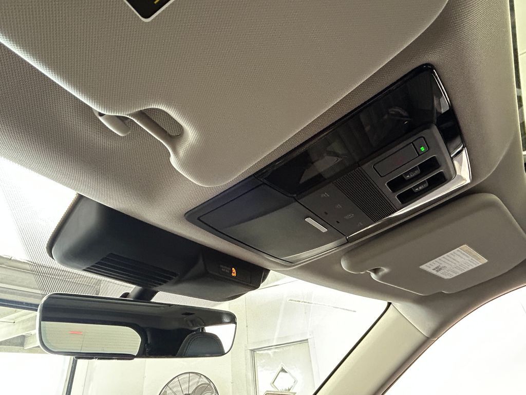 New 2026 White / Black Mitsubishi Trail Edition image 23