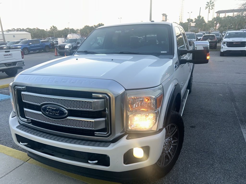 2015 Ford F-250SD Lariat 2