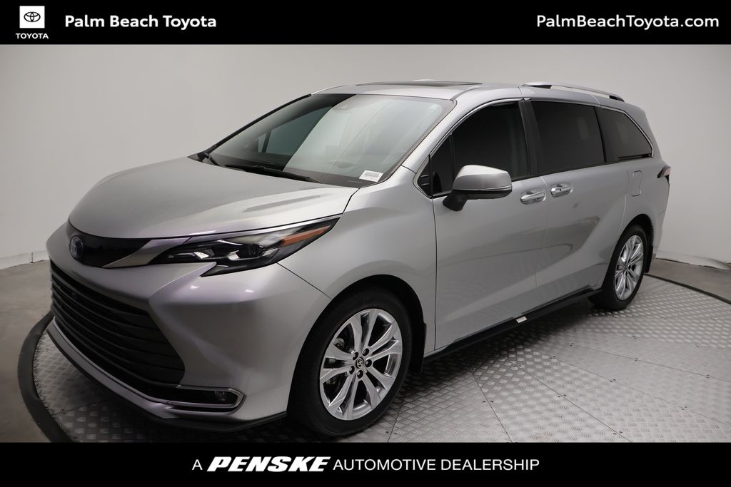 Thumbnail: 2024 Toyota Sienna - 1