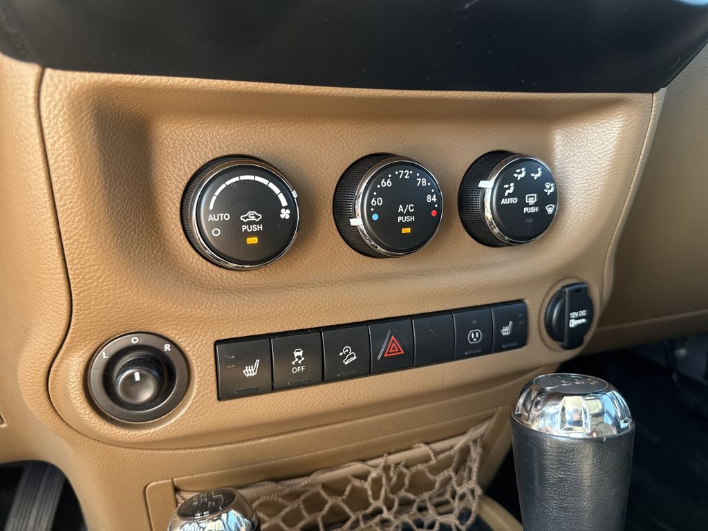 2017 Jeep Wrangler Unlimited Sahara Silver at Autostrade