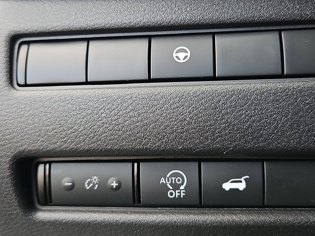 Thumbnail: 2023 Nissan Rogue - 26