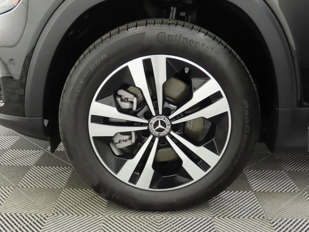 Thumbnail: 2025 Mercedes-Benz GLB - 30