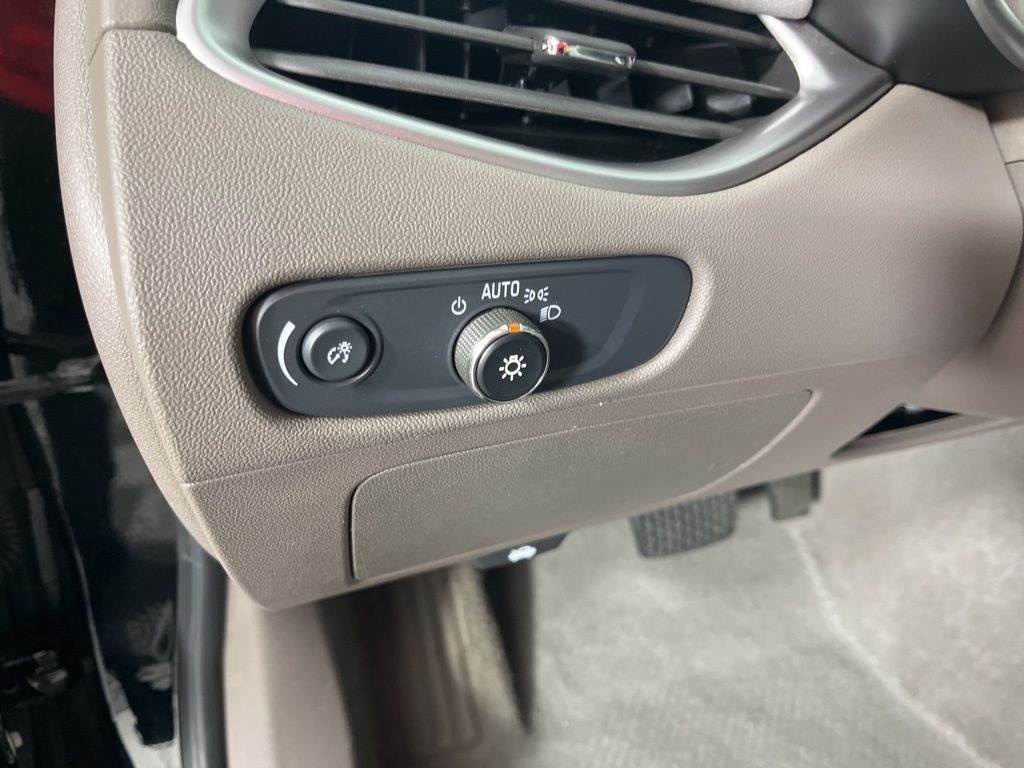 Thumbnail: 2025 Chevrolet Malibu - 26