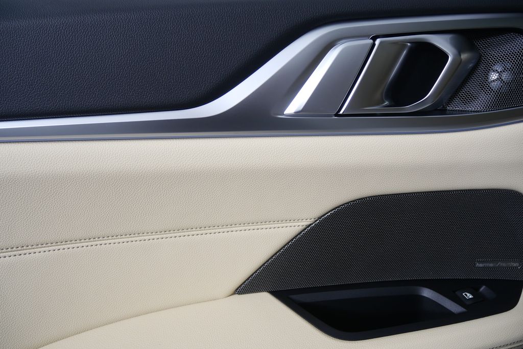 Thumbnail: 2025 BMW i4 - 15