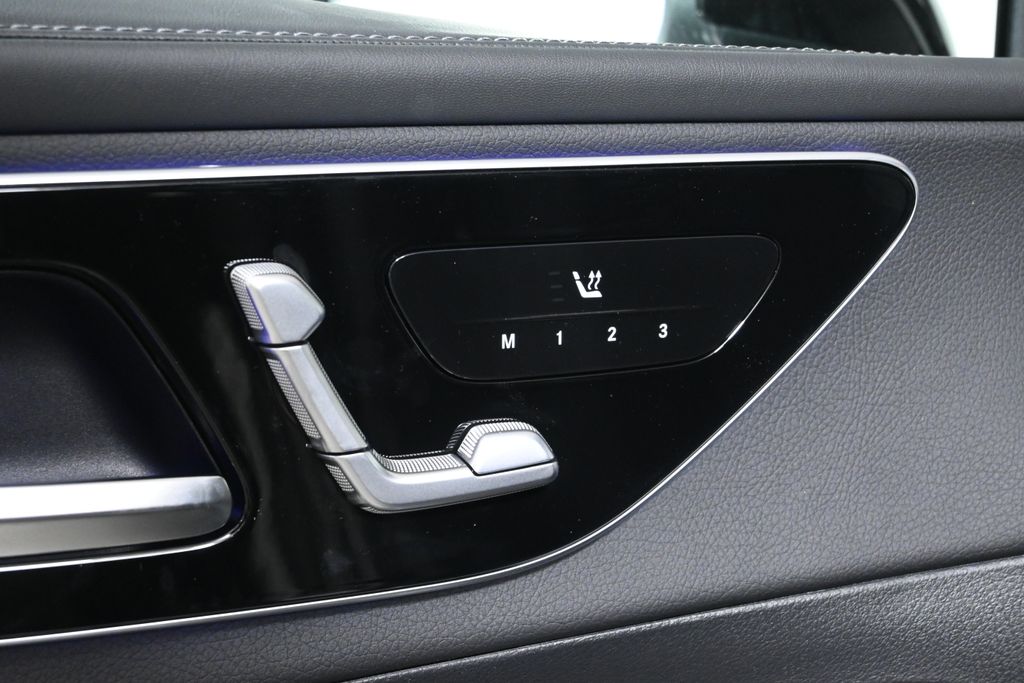 Thumbnail: 2026 Mercedes-Benz GLC - 24