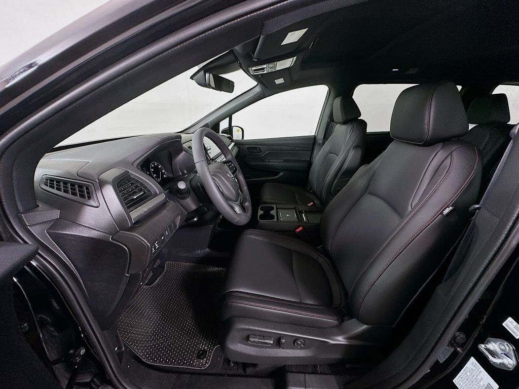 Thumbnail: 2026 Honda Odyssey - 16