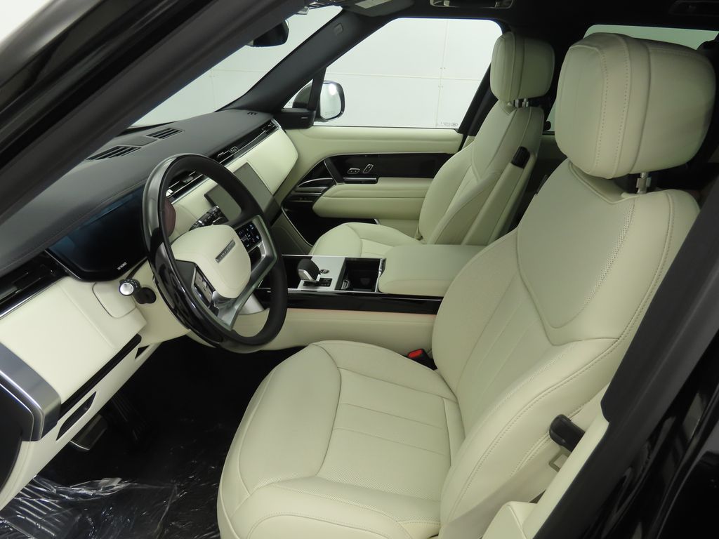 Thumbnail: 2025 Land Rover Range Rover - 20