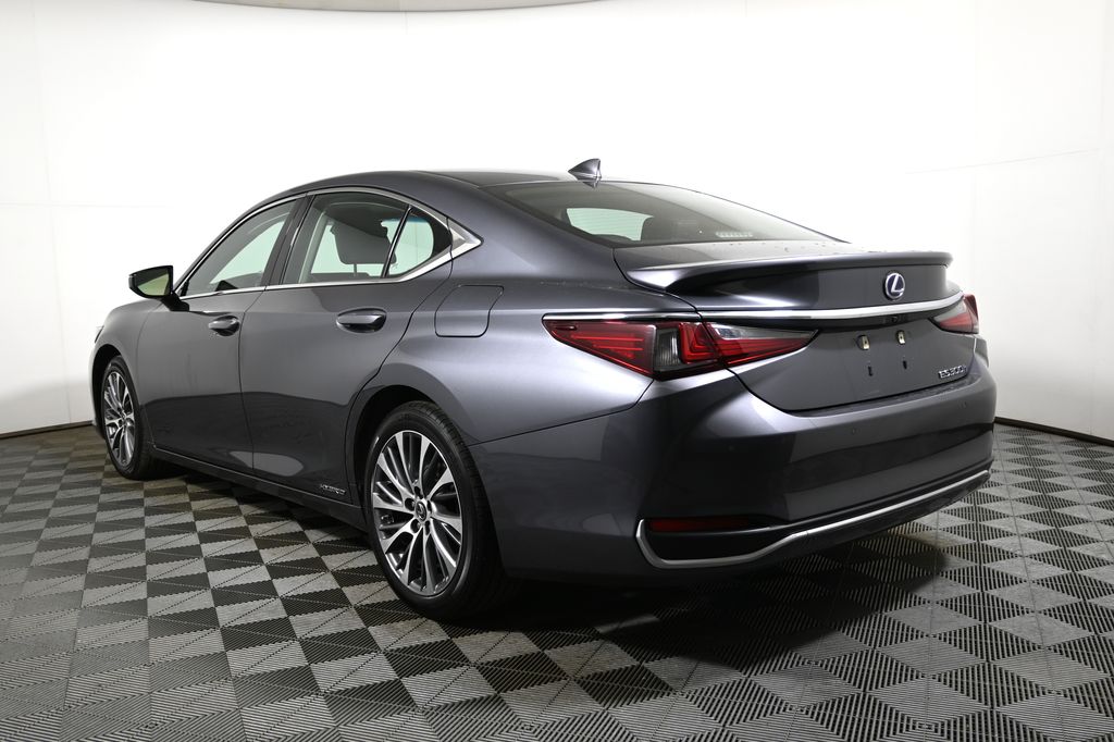 Thumbnail: 2020 Lexus ES - 5