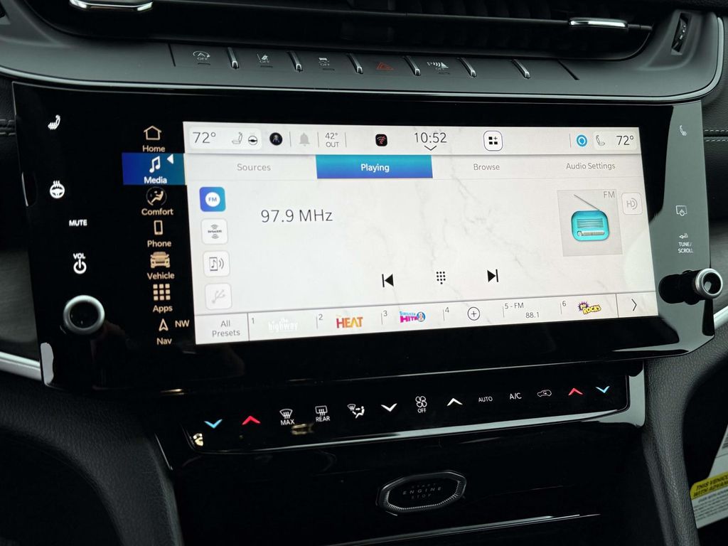 New 2026 Gray Jeep Altitude image 3