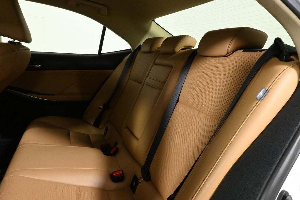 2016 Lexus IS 300 5