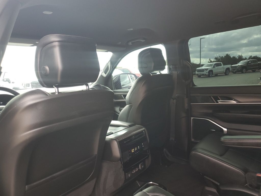 Used Car 2023 Jeep Wagoneer  Series Iii For Sale Under $50,000 In Austin, Texas