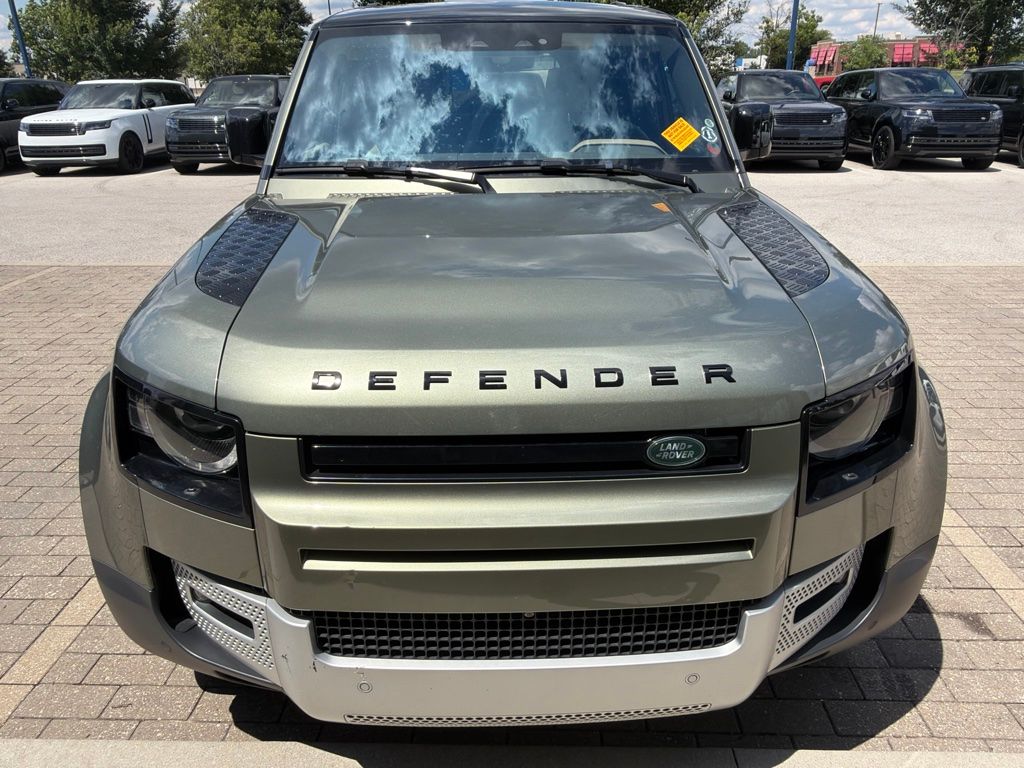 Certified Used 2020  Land Rover HSE image 3