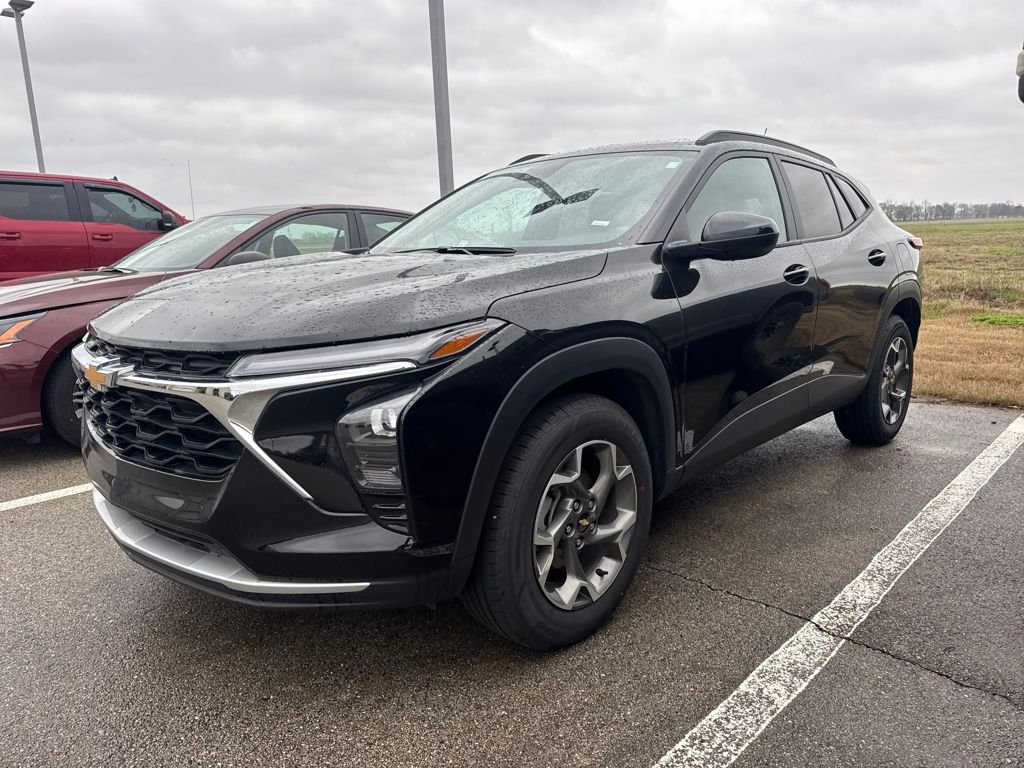 2025 Chevrolet Trax LT FWD