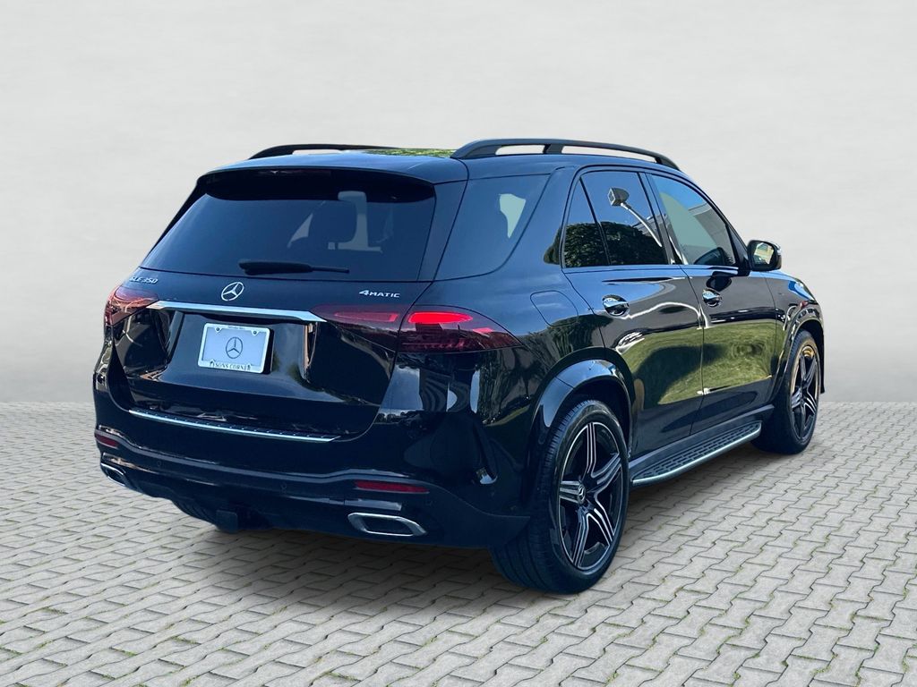 Thumbnail: 2026 Mercedes-Benz GLE - 5