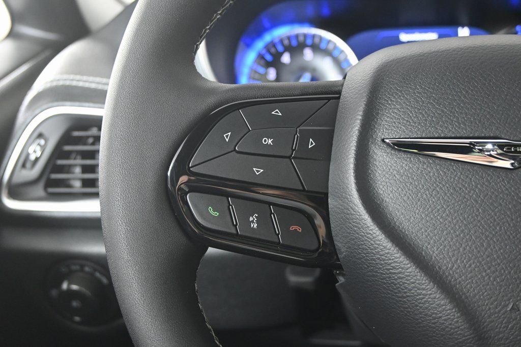2026 Chrysler Pacifica Limited - Photo 35