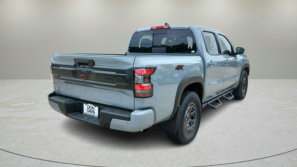 2025 Nissan Frontier