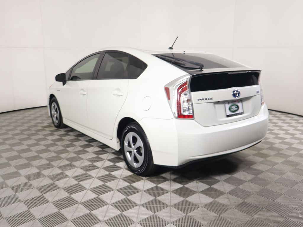 Thumbnail: 2015 Toyota Prius - 7