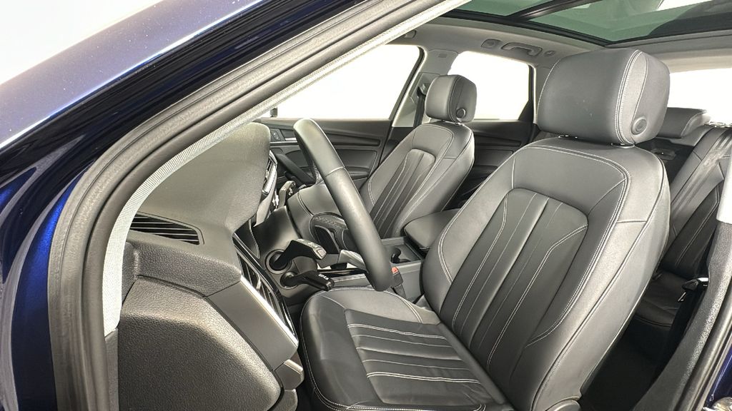 2023 Audi Q5 e Premium 32