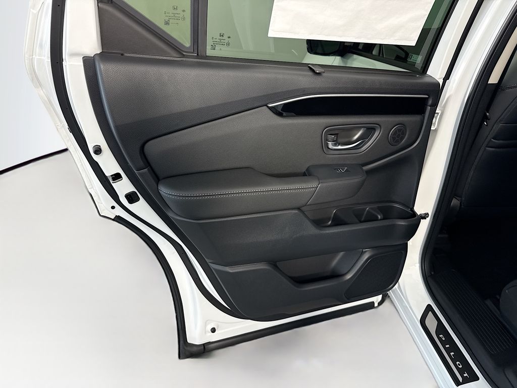 Thumbnail: 2026 Honda Pilot - 28