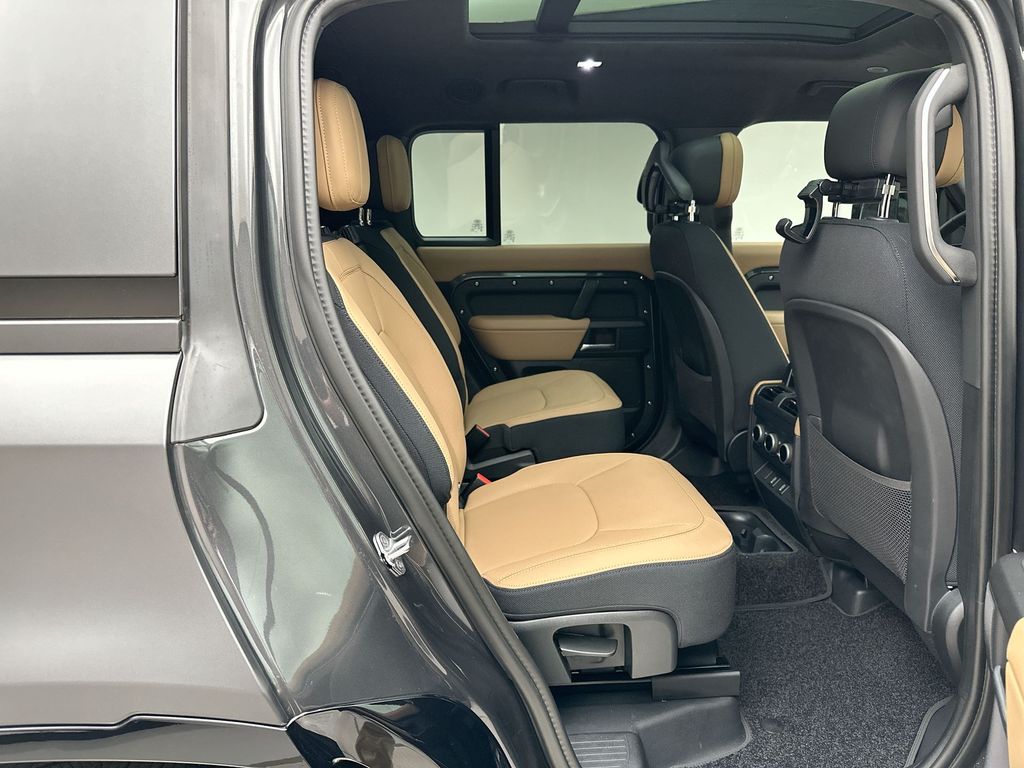 Thumbnail: 2026 Land Rover Defender - 7