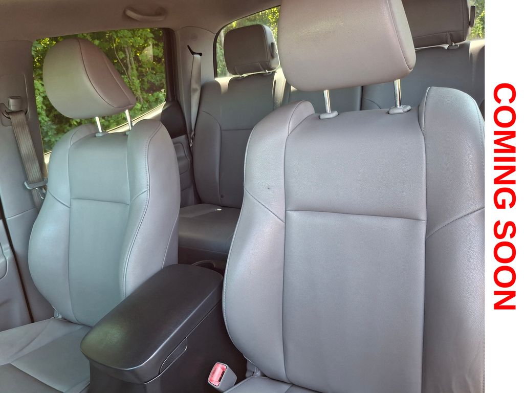 Used 2013 Toyota Tacoma Truck