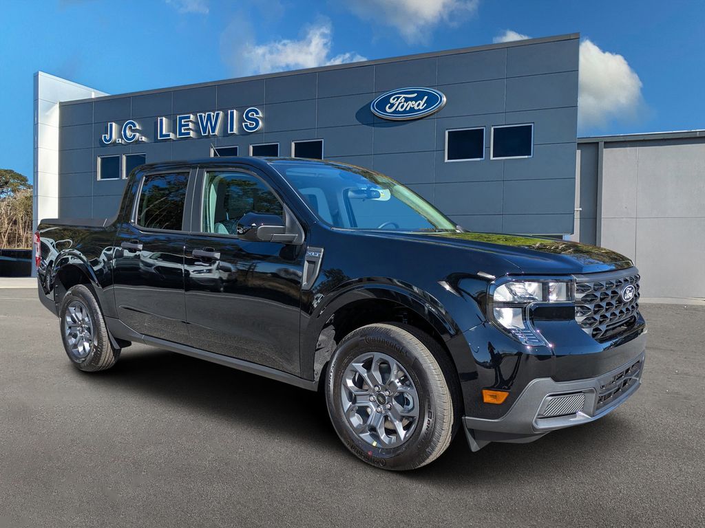 2025 Ford Maverick XLT's photo