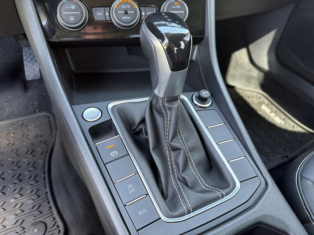Used 2022 Volkswagen Jetta Sedan