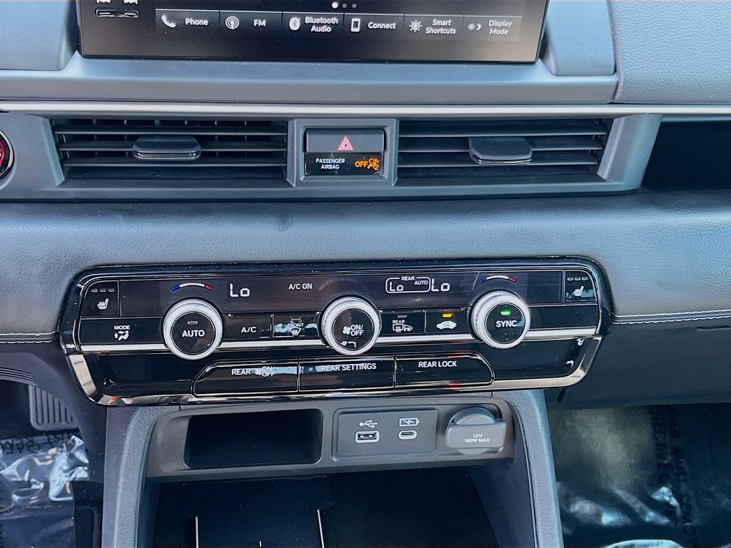 2023 Honda Pilot EX-L White at EAG Ford Navasota