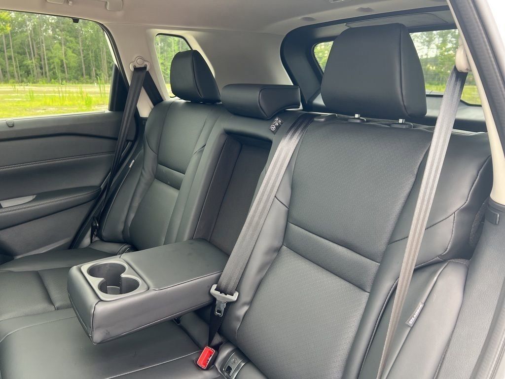 2025 Everest White Pearl Nissan Rogue SV FWD SUV