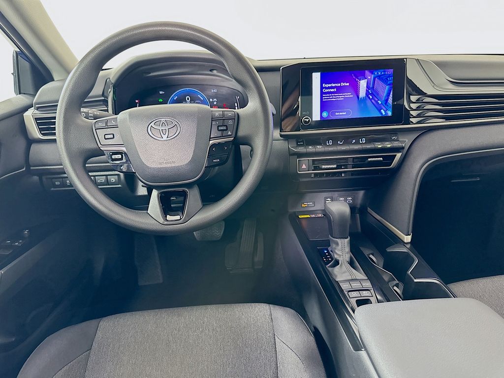 Thumbnail: 2025 Toyota Camry - 22