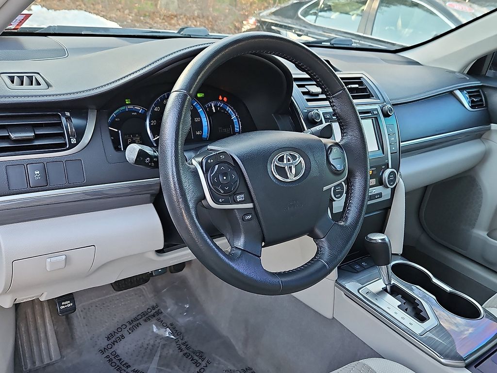 Thumbnail: 2012 Toyota Camry - 27