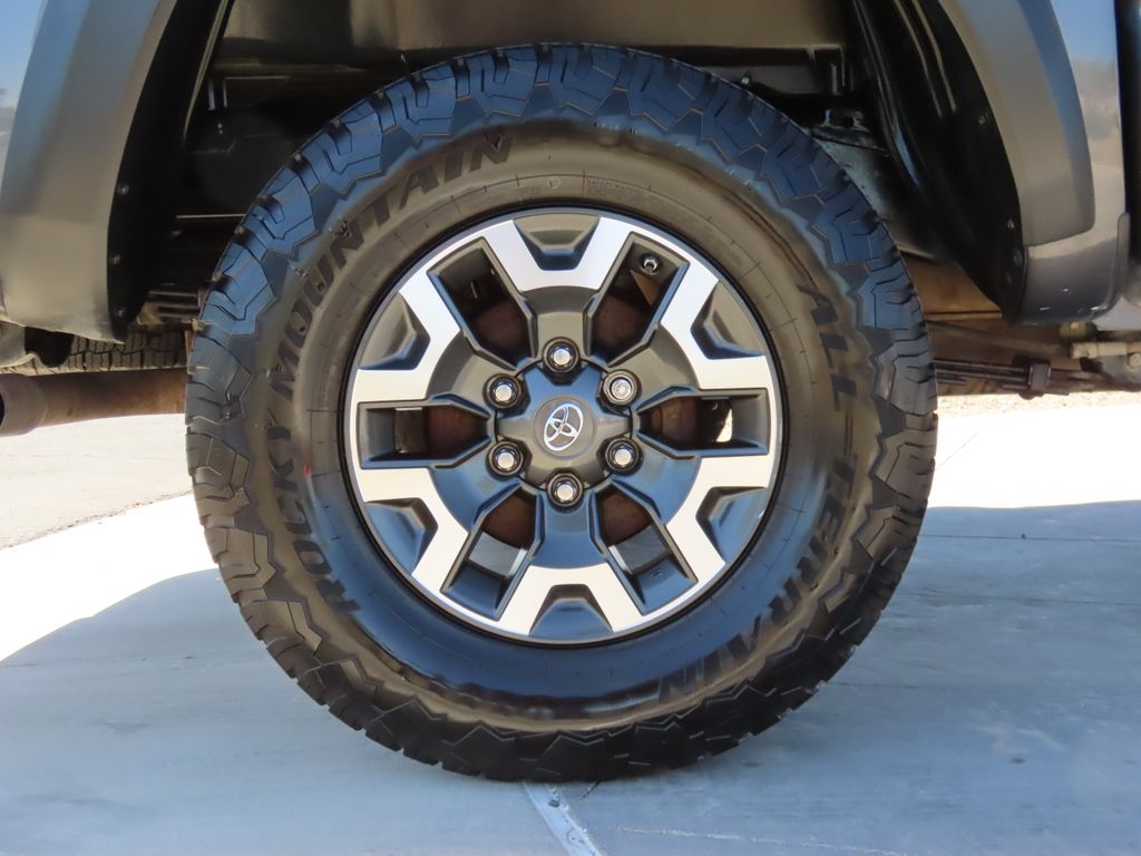 2018 Toyota Tacoma Limited 31