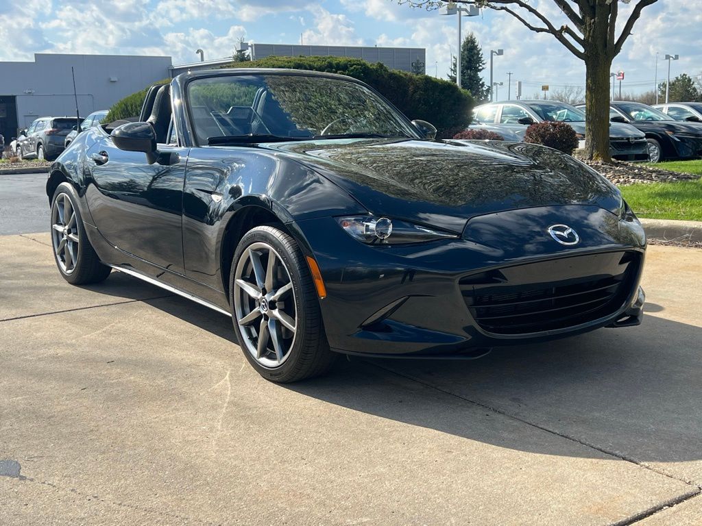 Jet Black Mica 2023 Mazda MX-5 Miata Grand Touring RWD Convertible Rear-Wheel Drive 6-Speed Automatic