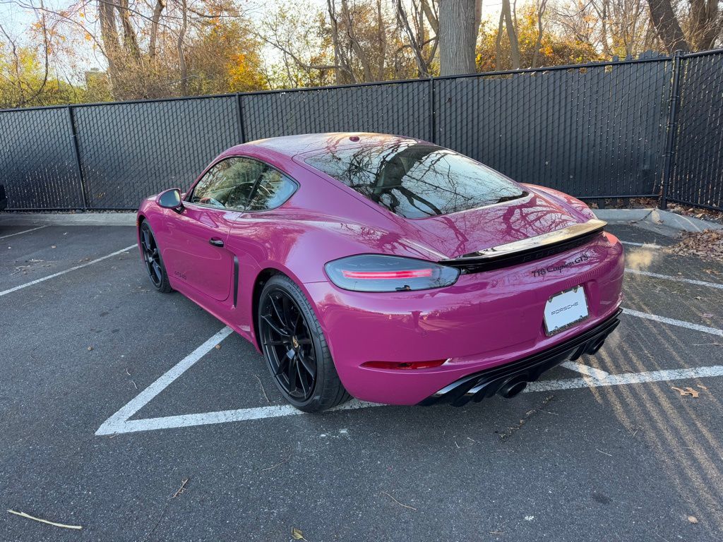 2024 Porsche 718 Cayman GTS 3