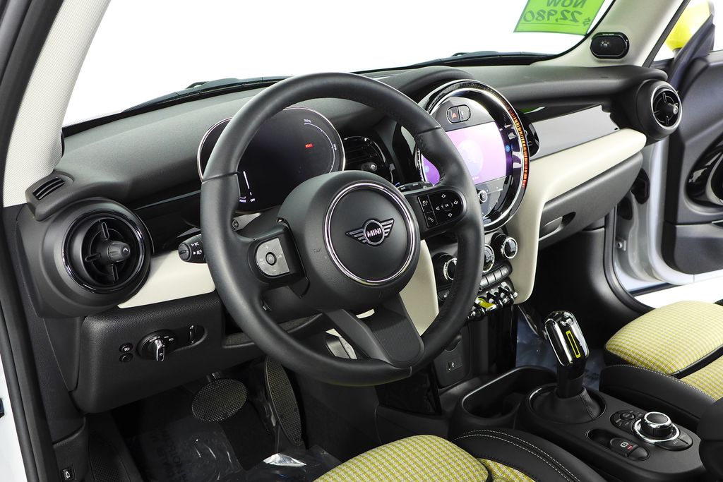 Thumbnail: 2022 MINI Cooper - 25