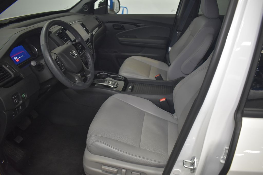 2023 Honda Passport Elite 27