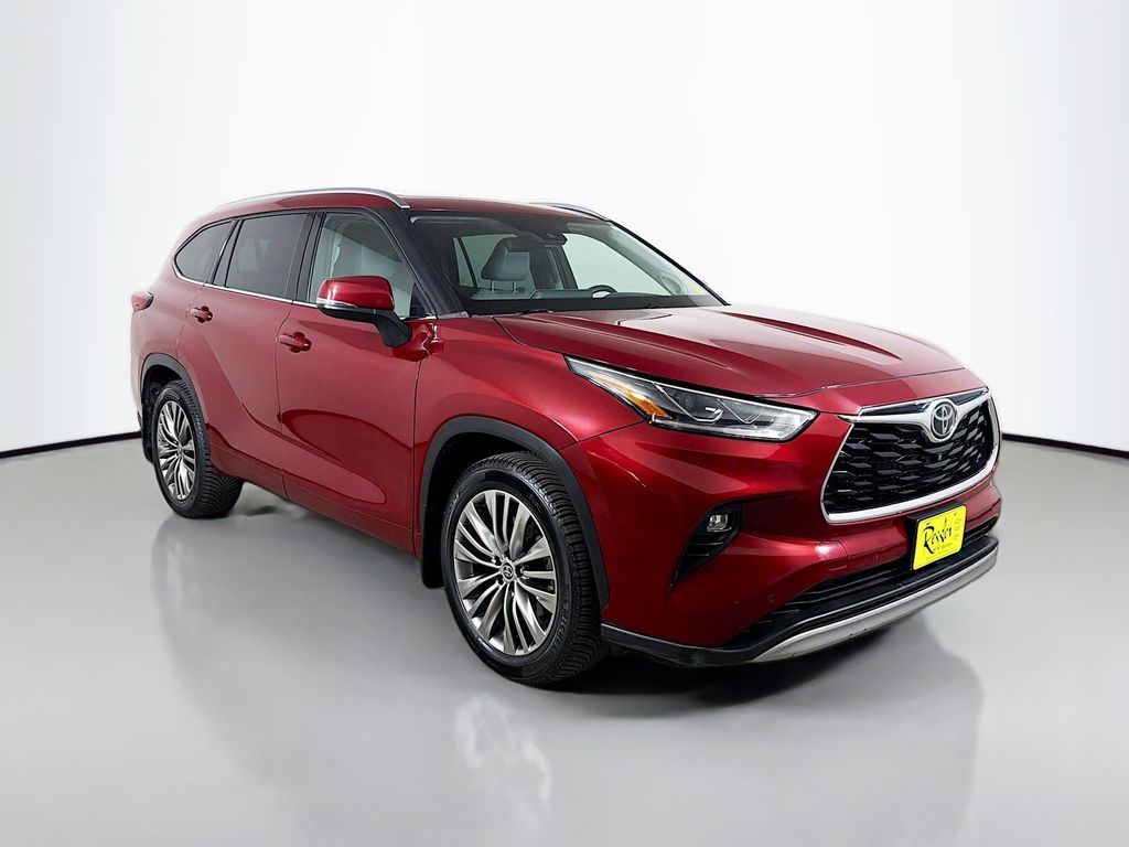 Used 2021 Toyota Highlander SUV
