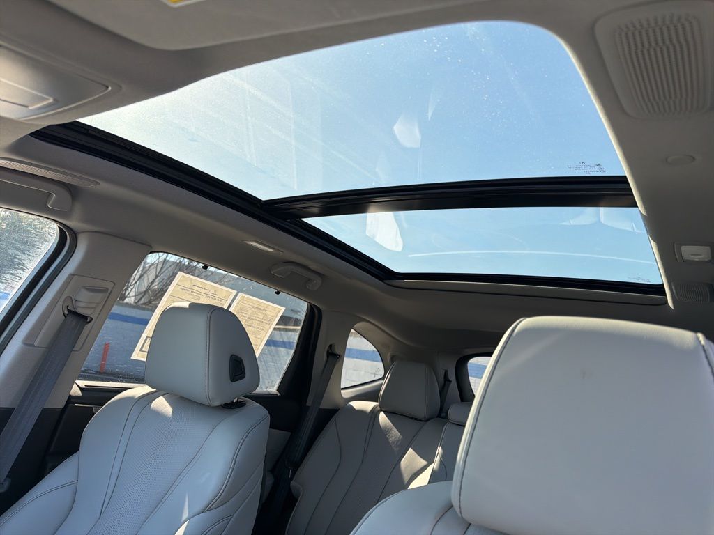 Thumbnail: 2025 Acura MDX - 11