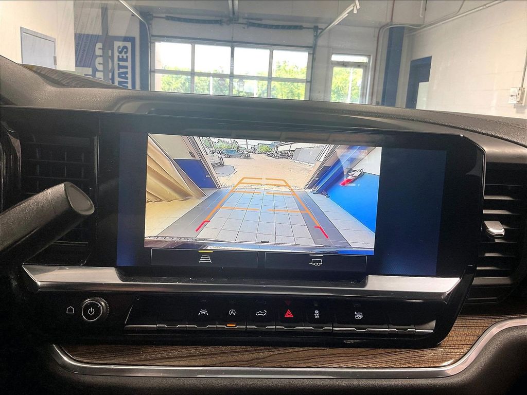 2024 Chevrolet Silverado 1500 — photo 19