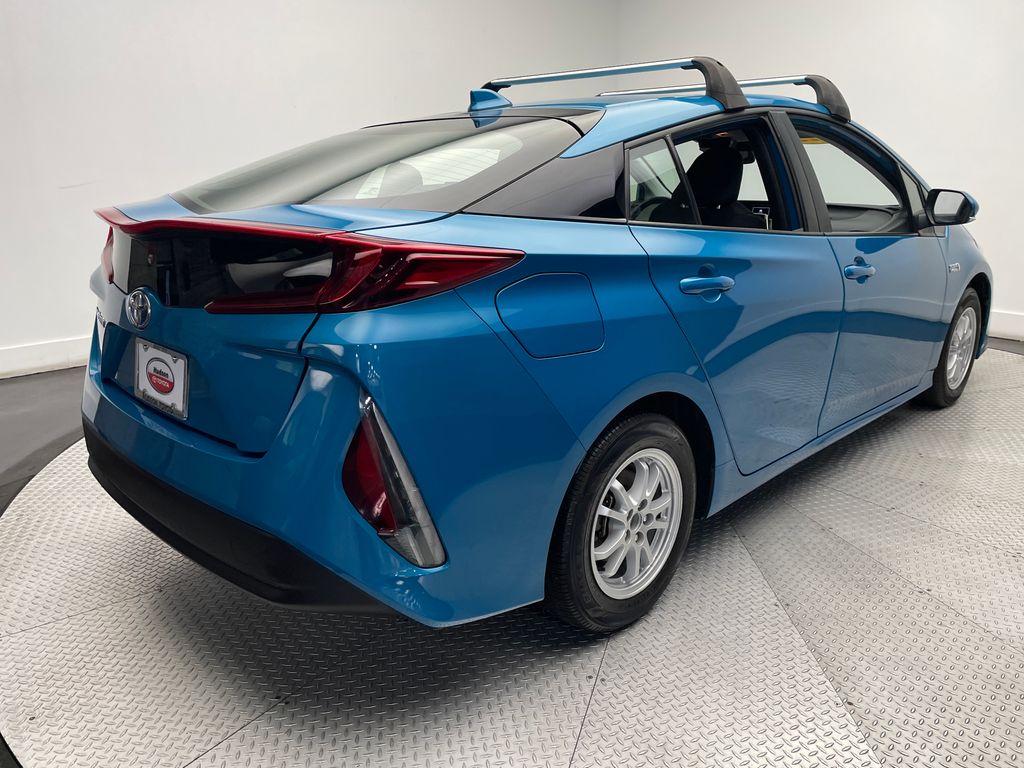 2022 Toyota Prius Prime LE 5