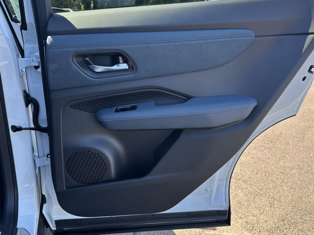 2025 Nissan Ariya PLATINUM+ e-4ORCE