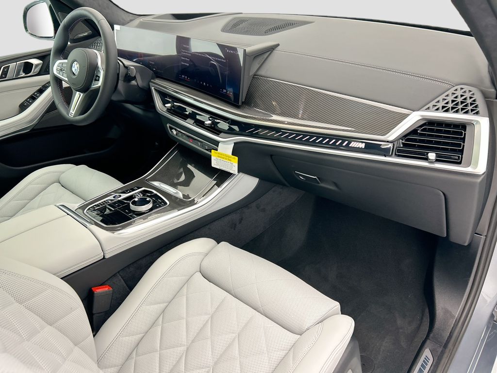 Thumbnail: 2026 BMW X5 - 16